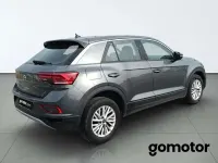 Usado VW T-Roc 110 CV (80 kW) 2023 Gris SUV