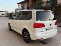 Usado VW Touran Edition 105 CV (77 kW) 2014 Blanco Monovolumen