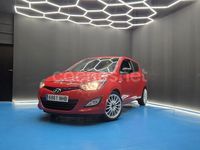 Usado Hyundai i20 Base 85 CV (62 kW) 2013 Rojo Berlina
