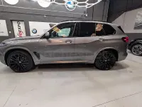 Usado BMW X5 Comfort Edition 298 CV (219 kW) 2025 Gris / plata SUV