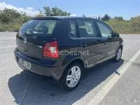 Usado VW Polo Trendline 75 CV (55 kW) 2004 Negro Berlina