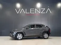 Usado Hyundai Kona 138 CV (101 kW) 2025 Gris SUV