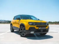 Usado Jeep Avenger Summit 100 CV (73 kW) 2023 Amarillo SUV