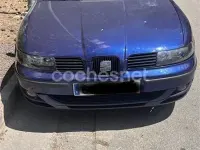 Usado Seat Leon Stella 90 CV (66 kW) 2004 Azul Utilitario