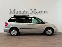 Usado Chrysler Voyager 143 CV (105 kW) 2007 Gris / plata Monovolumen