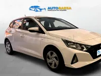 Usado Hyundai i20 100 CV (73 kW) 2021 Blanco Utilitario