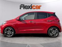 Usado Hyundai i10 67 CV (49 kW) 2022 Rojo Utilitario
