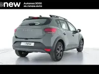 Usado Dacia Sandero Extreme 100 CV (73 kW) 2025 Verde Berlina