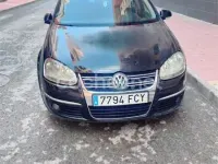 Usado VW Jetta Advance 105 CV (77 kW) 2006 Negro Berlina