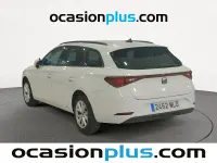 Usado Seat Leon Style 130 CV (95 kW) 2023 Blanco Familiar