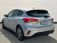 Usado Ford Focus Trend 125 CV (91 kW) 2021 Gris / plata Berlina
