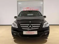 Usado Mercedes B200 136 CV (100 kW) 2012 Negro Monovolumen