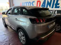Usado Peugeot 3008 Active 120 CV (88 kW) 2018 Gris / plata SUV