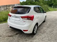 Usado Hyundai ix20 90 CV (66 kW) 2013 Blanco Utilitario