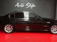 Usado BMW 318 143 CV (105 kW) 2010 Negro Berlina
