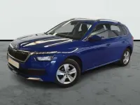 Usado Skoda Scala Ambition 110 CV (80 kW) 2023 Azul Utilitario