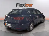 Usado Seat Leon ST Style 130 CV (95 kW) 2019 Azul Familiar