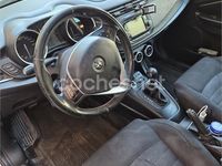 Usado Alfa Romeo Giulietta Super 120 CV (88 kW) 2016 Gris / plata Utilitario