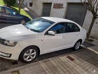 Usado Skoda Rapid Active 105 CV (77 kW) 2014 Blanco Utilitario