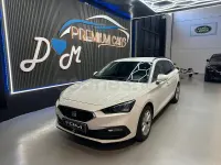 Usado Seat Leon Reference 115 CV (84 kW) 2021 Blanco Familiar