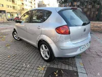Usado Seat Altea Reference 105 CV (77 kW) 2011 Gris / plata Monovolumen