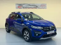 Usado Dacia Sandero Comfort 101 CV (74 kW) 2022 Azul