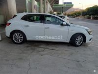 Usado Renault Mégane IV Zen 130 CV (95 kW) 2017 Blanco Berlina