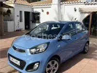 Usado Kia Picanto 66 CV (48 kW) 2014 Azul Utilitario