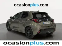 Usado Toyota Yaris Hybrid Plus 116 CV (85 kW) 2022 Marrón Utilitario