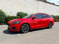 Usado Ford Focus ST-Line 150 CV (110 kW) 2019 Rojo Familiar