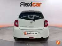 Używany Nissan Micra Tekna 80 KM (58 kW) 2015 Biały Hatchback