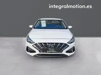 Usado Hyundai i30 119 CV (87 kW) 2021 Blanco