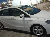 Usado Mercedes B180 109 CV (80 kW) 2013 Blanco Utilitario