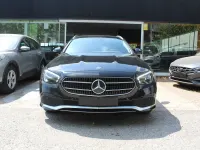 Usado Mercedes E300 Avantgarde 320 CV (235 kW) 2021 Negro Familiar