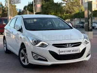 Usado Hyundai i40 136 CV (100 kW) 2013 Blanco Berlina