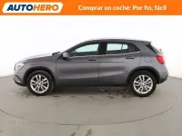 Begagnad Mercedes GLA200 Urban 136 HK (100 kW) 2017 Grå SUV