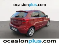 Usado Ford Ka Plus Ultimate 85 CV (62 kW) 2018 Rojo Utilitario