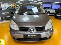 Usado Renault Scénic II Dynamique 105 CV (77 kW) 2006 Monovolumen