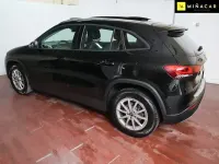 Usado Mercedes GLA200 150 CV (110 kW) 2020 Negro SUV