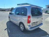 Usado Peugeot Partner Tepee Active 100 CV (73 kW) 2016 Gris / plata Monovolumen