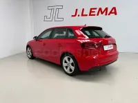 Usado Audi A3 Ambition 105 CV (77 kW) 2013 Rojo Berlina
