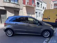 Usado Mercedes B200 140 CV (102 kW) 2006 Gris / plata Monovolumen