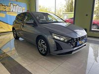 Usado Hyundai i20 101 CV (74 kW) 2024 Gris Utilitario