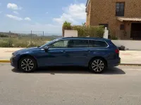 Usado VW Passat Executive 150 CV (110 kW) 2021 Azul Familiar