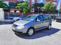 Usado VW Touran Advance 100 CV (73 kW) 2004 Gris / plata Monovolumen
