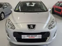 Usado Peugeot 308 Active 92 CV (67 kW) 2013 Plateado Utilitario