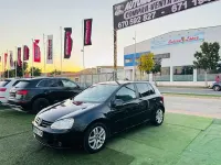Usado VW Golf V 105 CV (77 kW) 2007 Negro Berlina