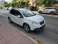 Usado Peugeot 2008 Allure 120 CV (88 kW) 2016 Blanco SUV