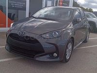 Usado Mazda 2 Center-Line 116 HP (85 kW) 2023 Cinzento Sedan