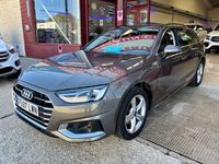 Usado Audi A4 Advanced Plus 163 HP (119 kW) 2022 Castanho Carrinha